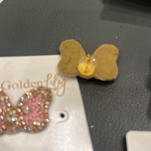 Golden Lily - Disney Bow with Rhinestone Stud Earrings - Pink BNWT - Picture 4 of 5